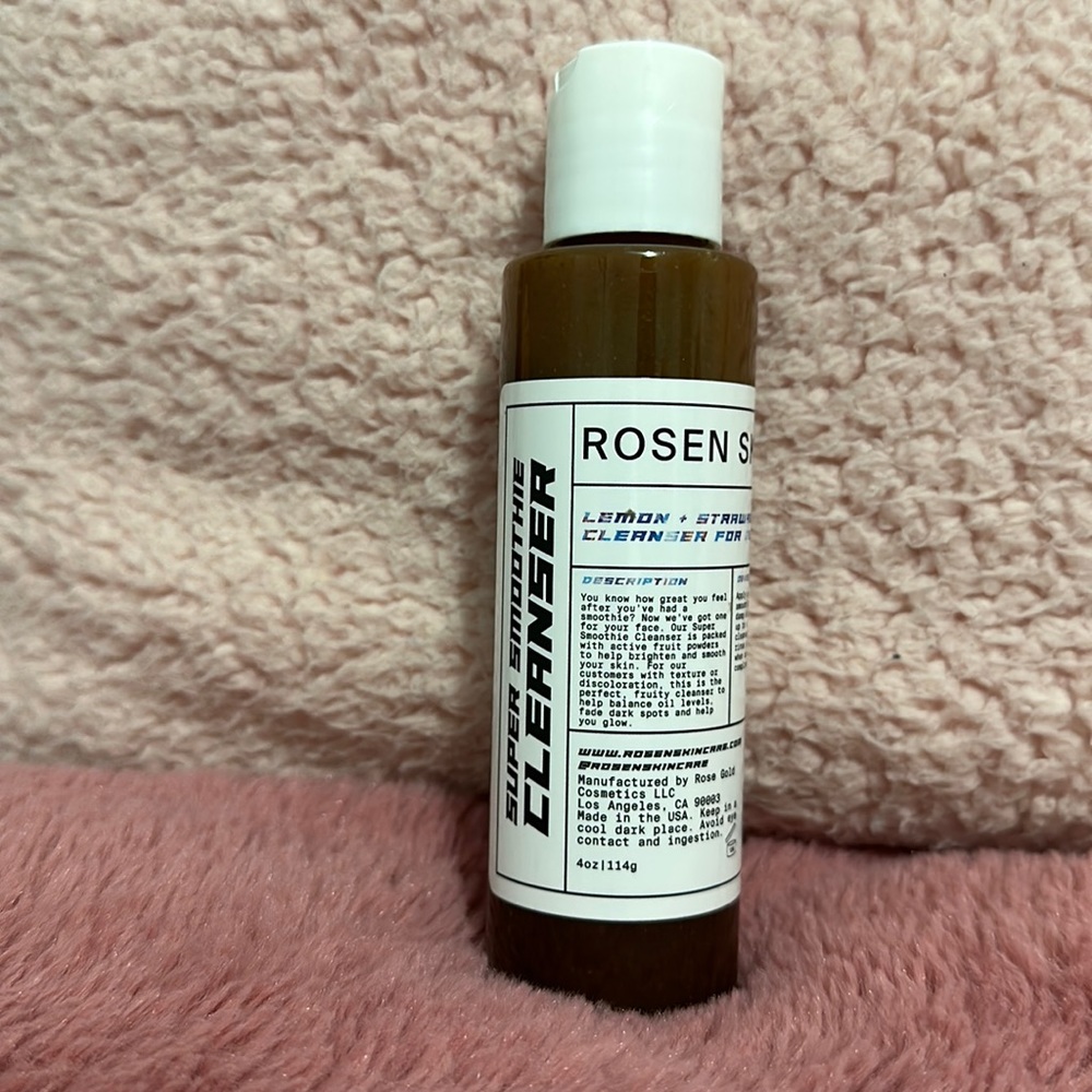 super smoothie cleanser helps with dark spots